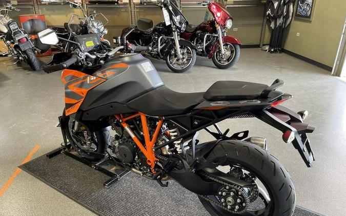 2023 KTM 1290 Super Duke GT