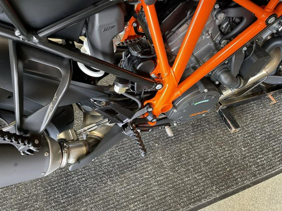 2023 KTM 1290 Super Duke GT