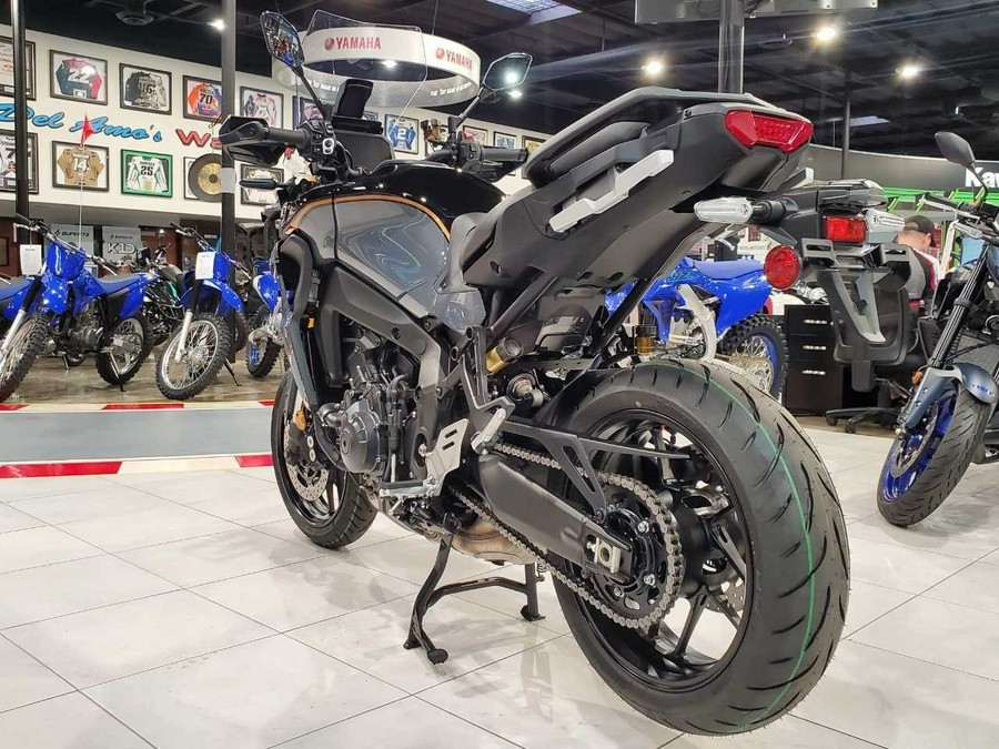 2024 Yamaha TRACER 9 GT+