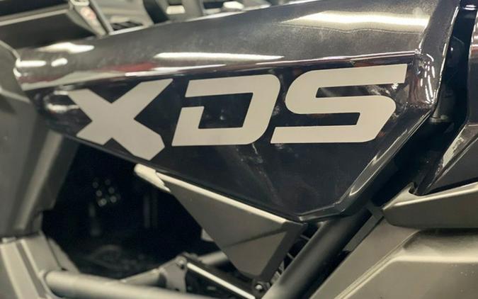 2026 Can-Am Maverick X3 X Ds Turbo RR Triple Black_4.5 In