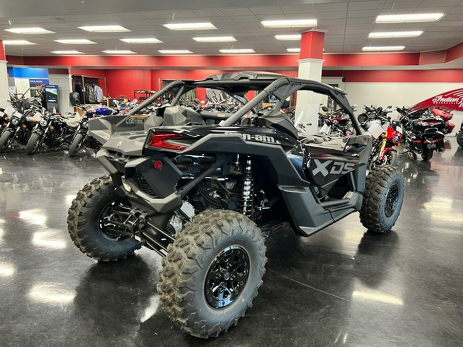 2026 Can-Am Maverick X3 X Ds Turbo RR Triple Black_4.5 In