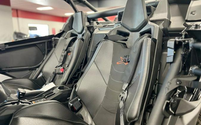 2026 Can-Am Maverick X3 X Ds Turbo RR Triple Black_4.5 In