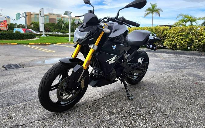 2023 BMW G 310 R