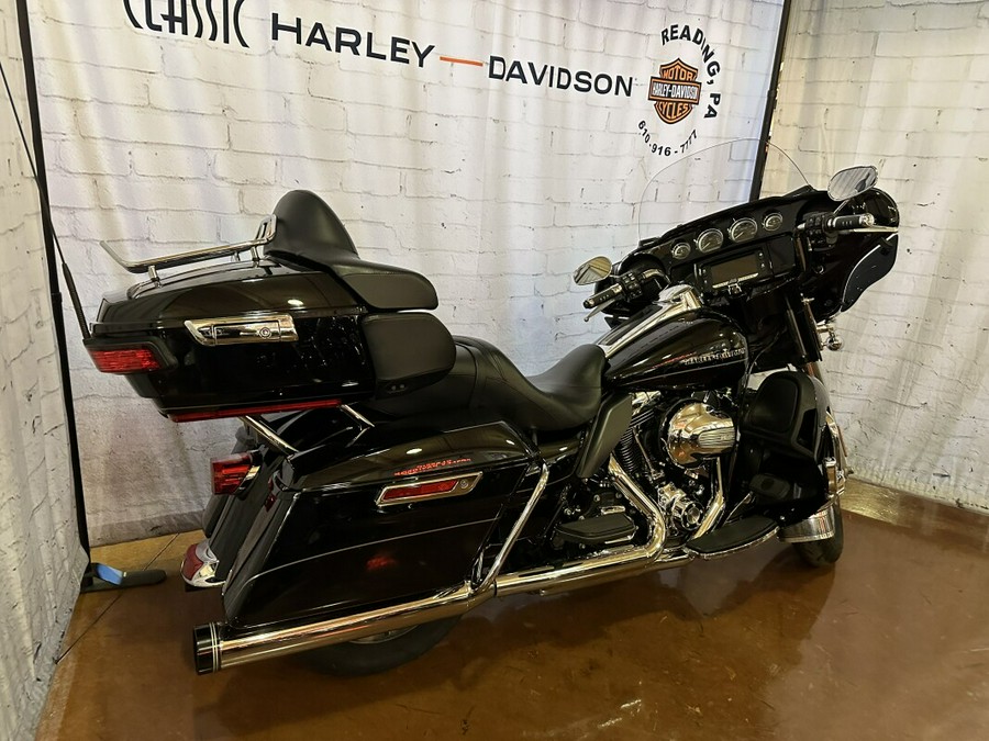 2014 Harley-Davidson Electra Glide Ultra Limited FLHTK Vivid Black