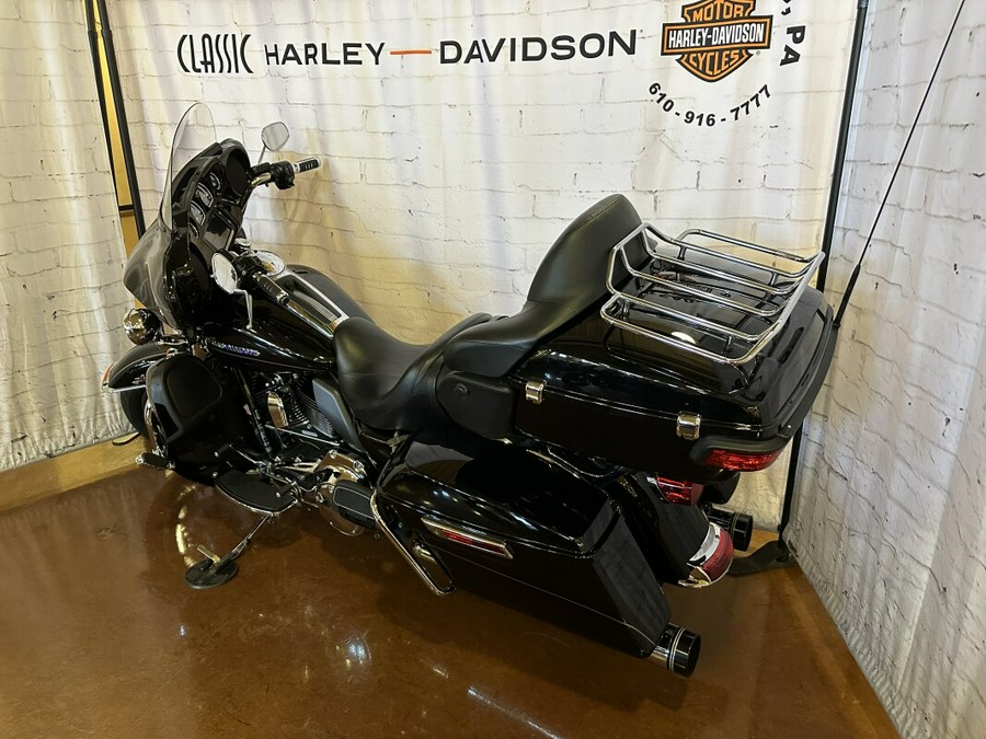 2014 Harley-Davidson Electra Glide Ultra Limited FLHTK Vivid Black