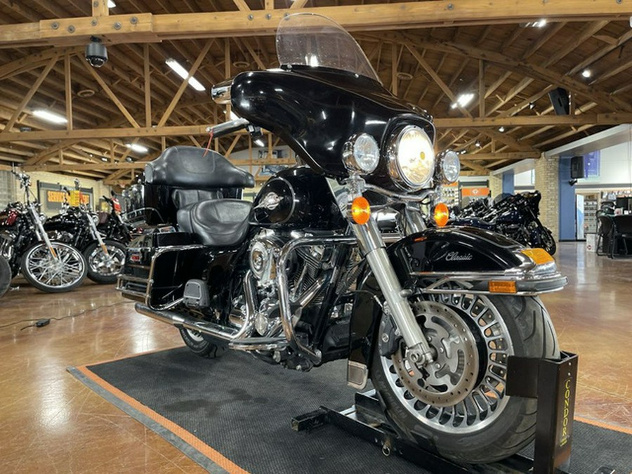 2010 Harley-Davidson FLHTC - Electra Glide Classic