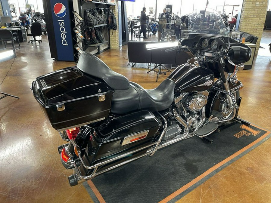 2010 Harley-Davidson FLHTC - Electra Glide Classic