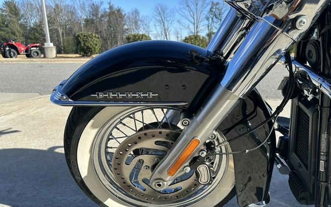 2020 Harley-Davidson Softail FLDE - Deluxe