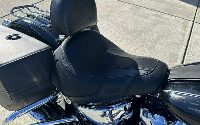 2020 Harley-Davidson Softail FLDE - Deluxe