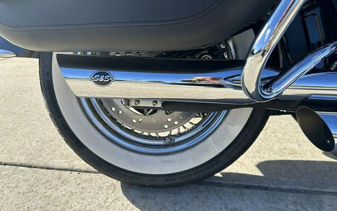 2020 Harley-Davidson Softail FLDE - Deluxe