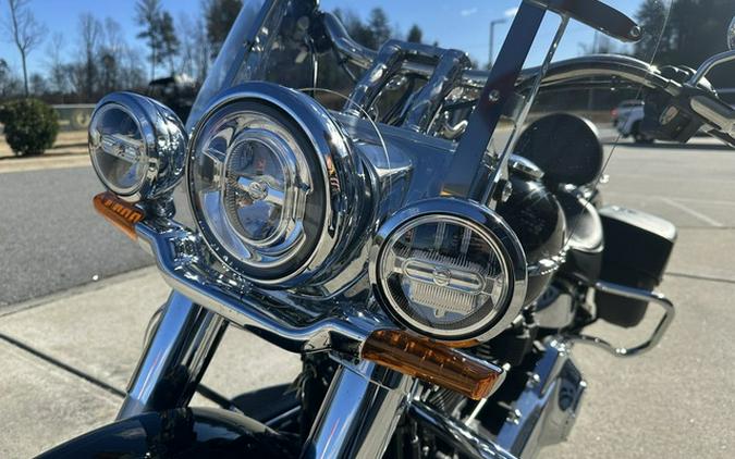 2020 Harley-Davidson Softail FLDE - Deluxe