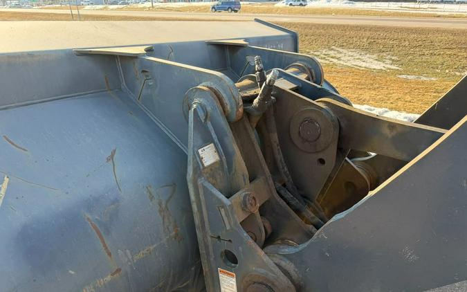 2012 724K Wheel Loader - John Deere