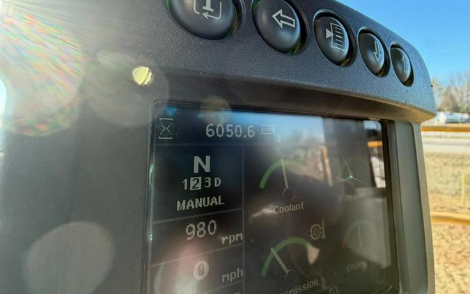 2012 724K Wheel Loader - John Deere