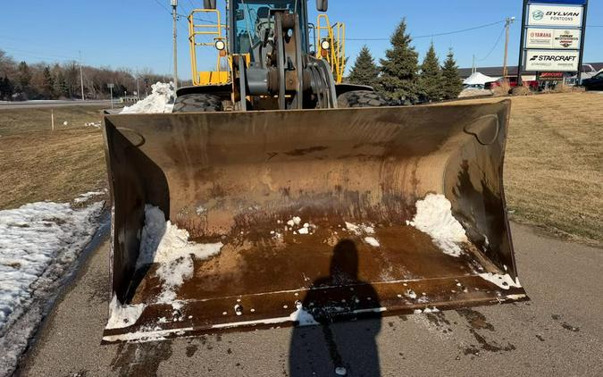 2012 724K Wheel Loader - John Deere