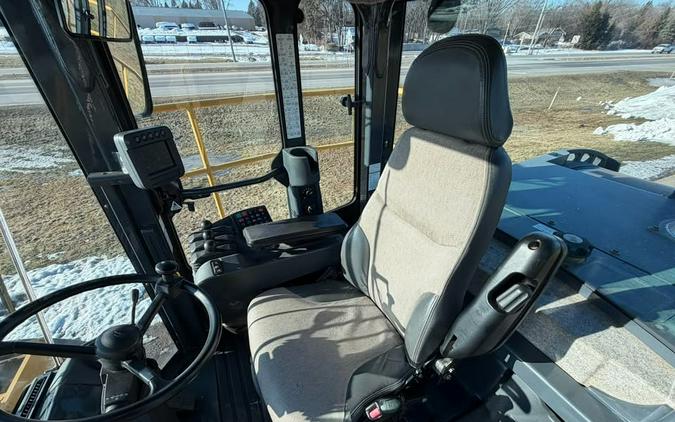 2012 724K Wheel Loader - John Deere