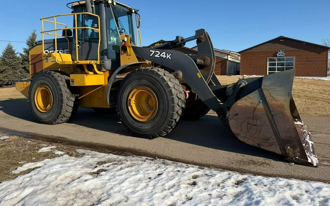 2012 724K Wheel Loader - John Deere