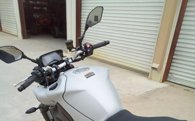 2026 Yamaha MT 10