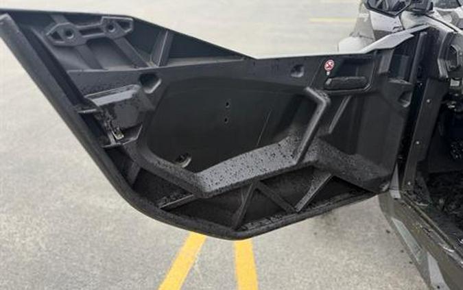 2026 Can-Am Commander MAX XT 1000R