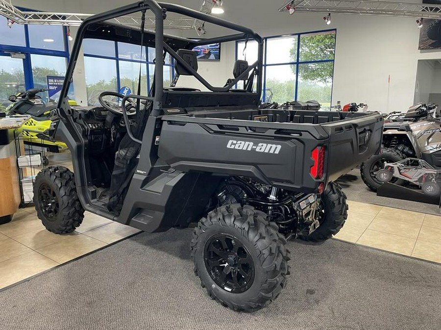 2023 Can-Am® Defender DPS HD10