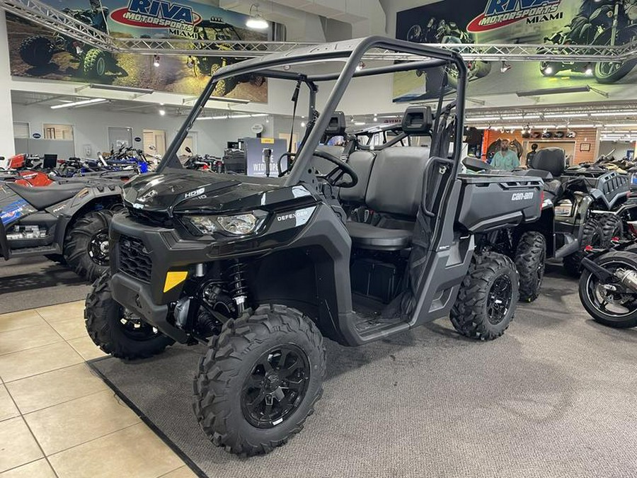 2023 Can-Am® Defender DPS HD10