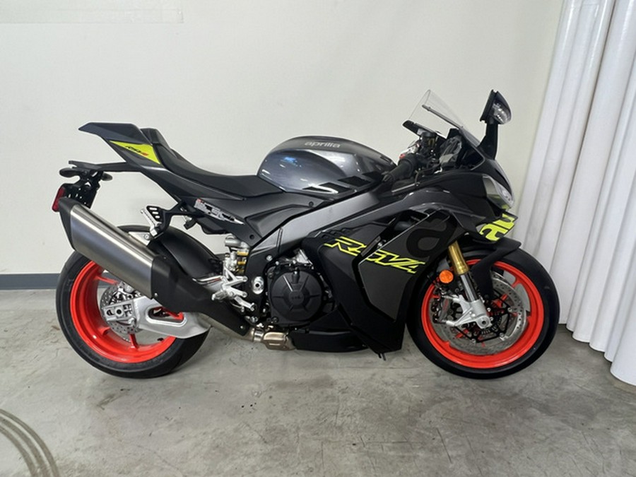 2026 Aprilia RSV4 1100