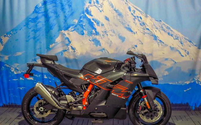 2026 KTM RC 990 R