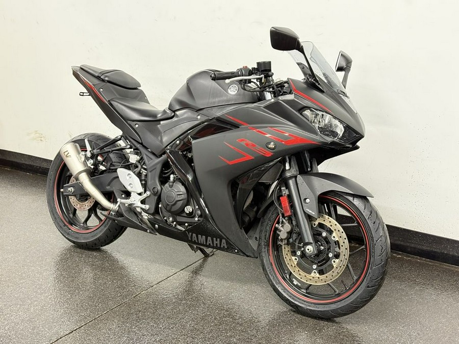 2017 Yamaha YZF-R3 ABS
