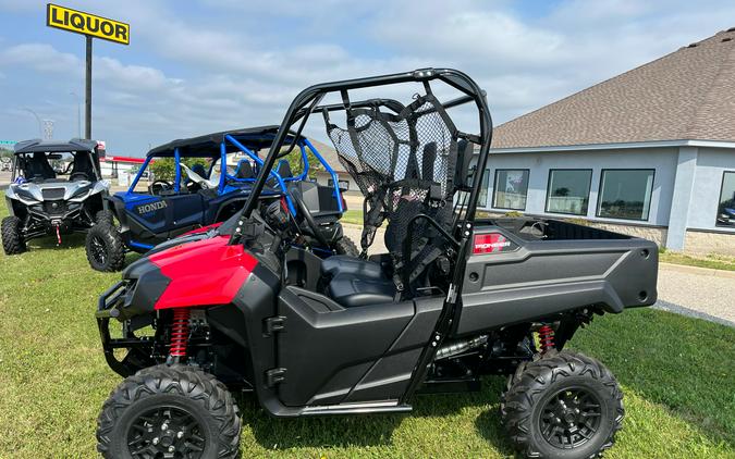 2024 Honda Pioneer 700 Deluxe