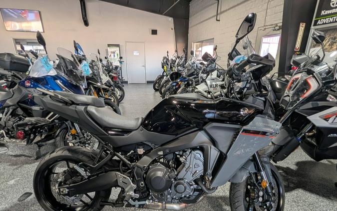 2025 Yamaha TRACER 9 Raven - 000383