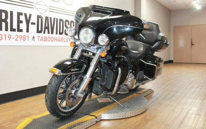 2015 Harley-Davidson® FLHTCU - Electra Glide® Ultra Classic®