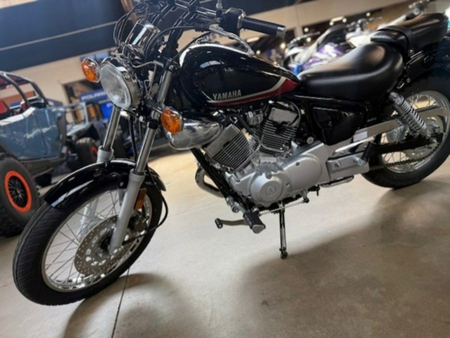 2025 Yamaha XV250S1CB 250