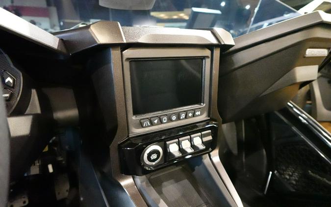 2026 Slingshot Slingshot R - AutoDrive