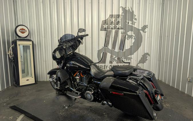 2015 Harley-Davidson CUSTOM VEHICLE OPS STREET GLIDE