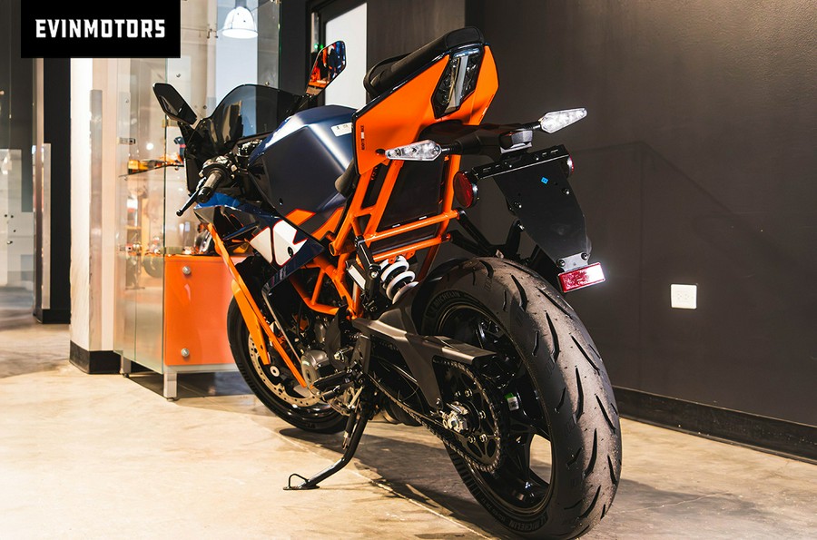 2022 KTM RC 390