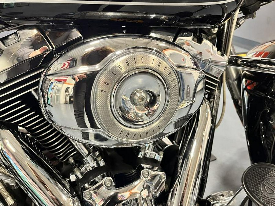 2011 Harley-Davidson® FLSTC - Heritage Softail® Classic