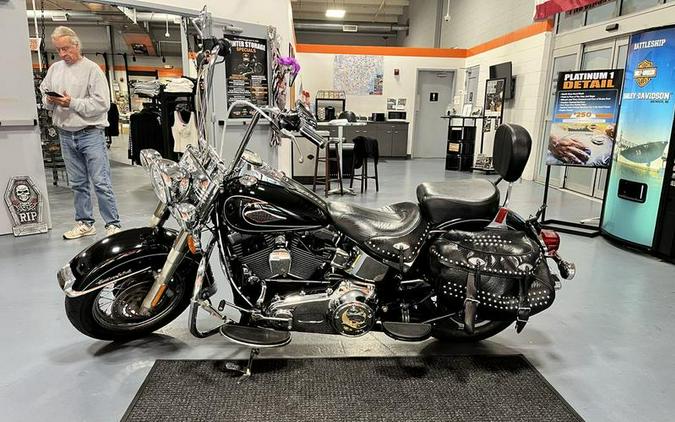2011 Harley-Davidson® FLSTC - Heritage Softail® Classic