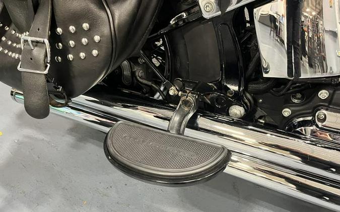 2011 Harley-Davidson® FLSTC - Heritage Softail® Classic