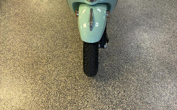 2027 Vespa Primavera 50