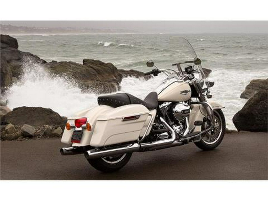 2015 Harley-Davidson Road King®