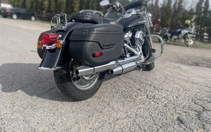 2020 Harley-Davidson Softail FLHC - Heritage Classic