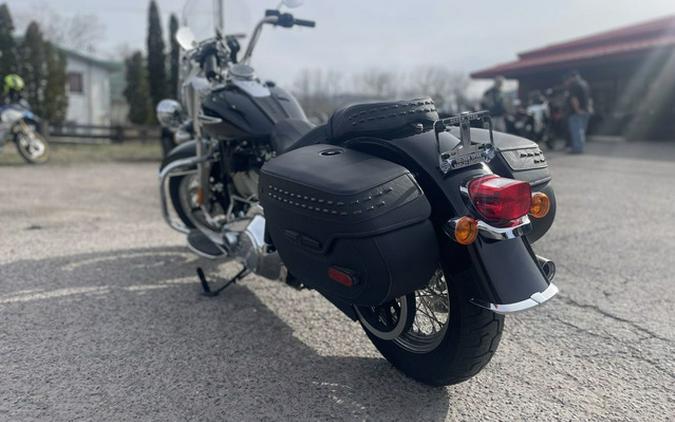 2020 Harley-Davidson Softail FLHC - Heritage Classic