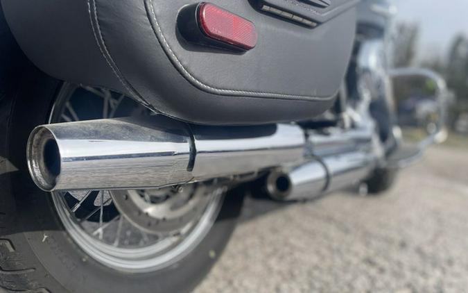 2020 Harley-Davidson Softail FLHC - Heritage Classic