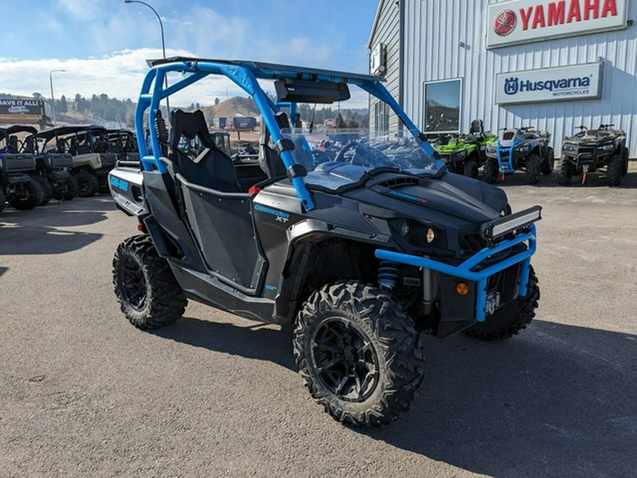 2019 Can-Am Commander XT 1000R Carbon Black & Octane Blue