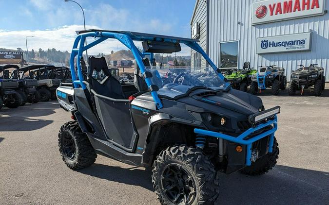 2019 Can-Am Commander XT 1000R Carbon Black & Octane Blue