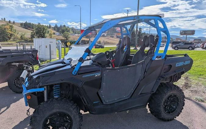 2019 Can-Am Commander XT 1000R Carbon Black & Octane Blue