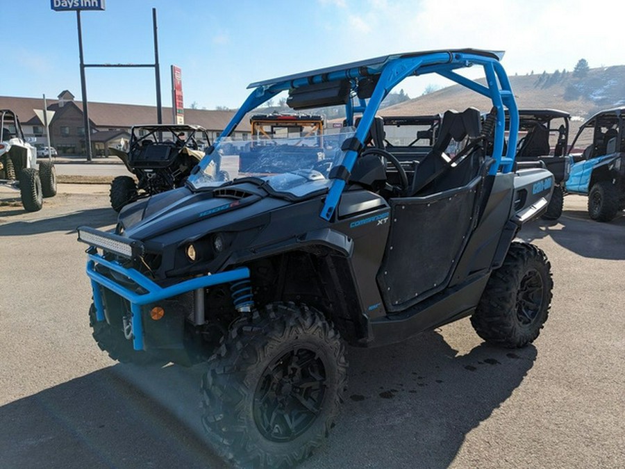 2019 Can-Am Commander XT 1000R Carbon Black & Octane Blue