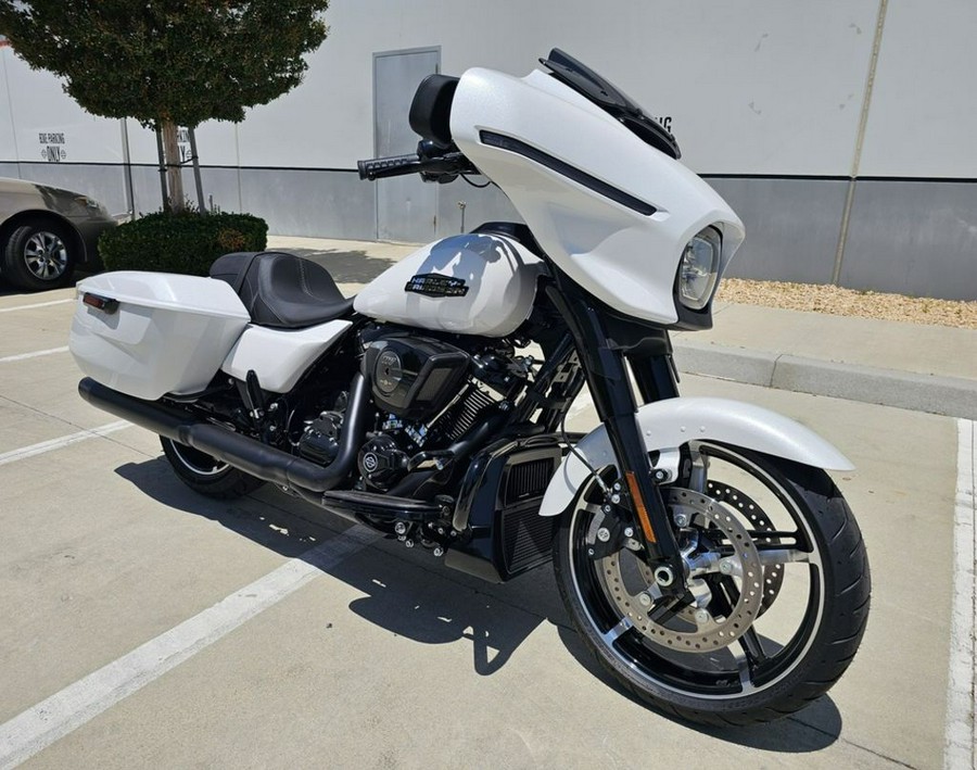 2024 Harley-Davidson® FLHX - Street Glide®