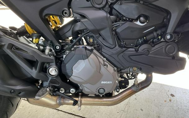 2022 Ducati Monster