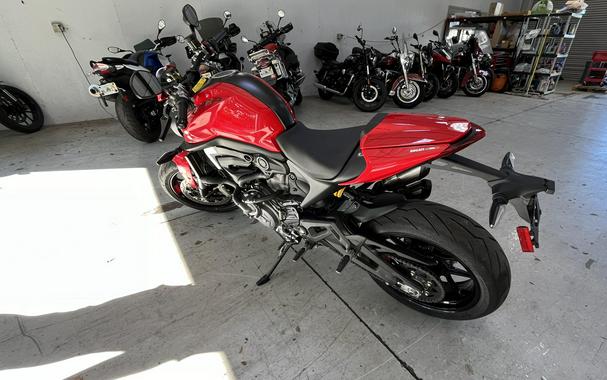 2022 Ducati Monster