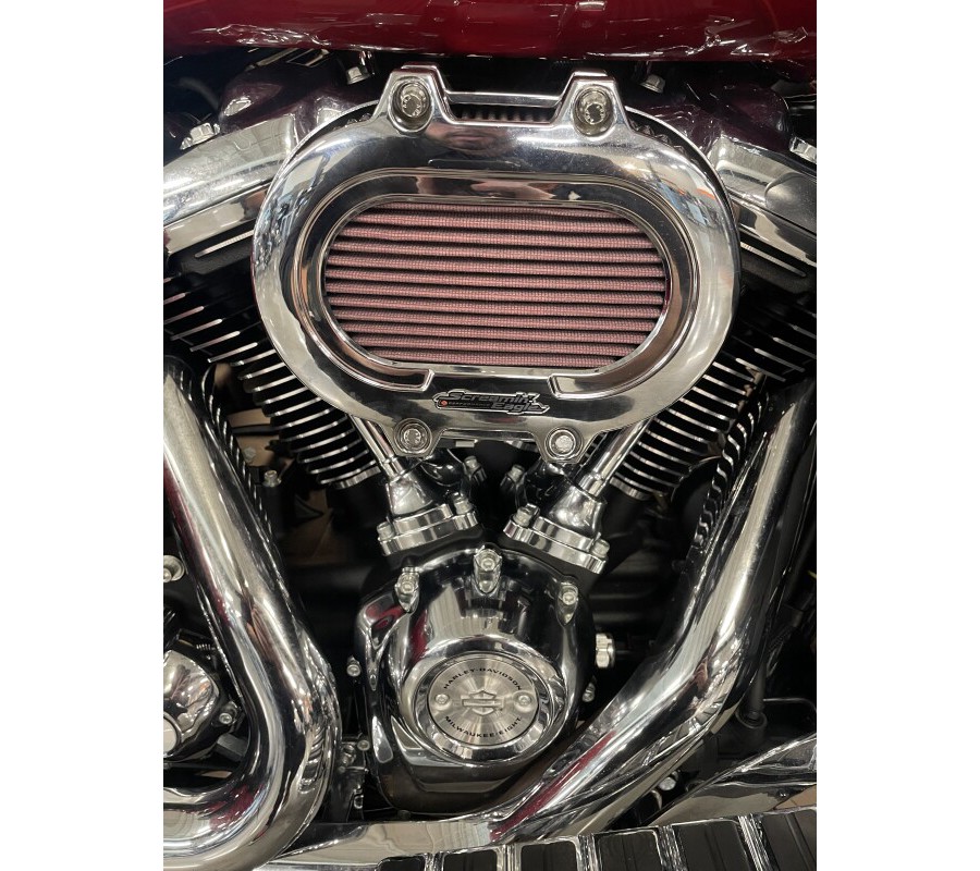 2021 Harley-Davidson® Tri Glide® Ultra Billiard Red